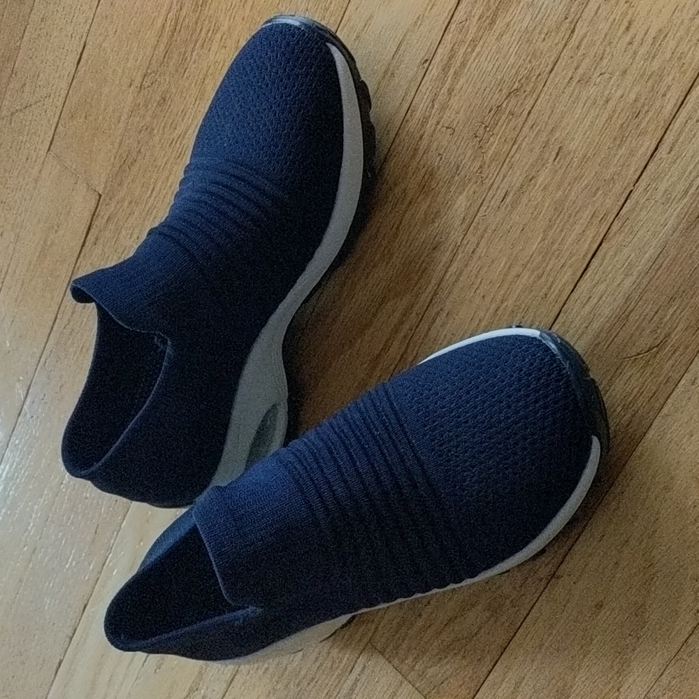 HKR Women's Walking Shoe